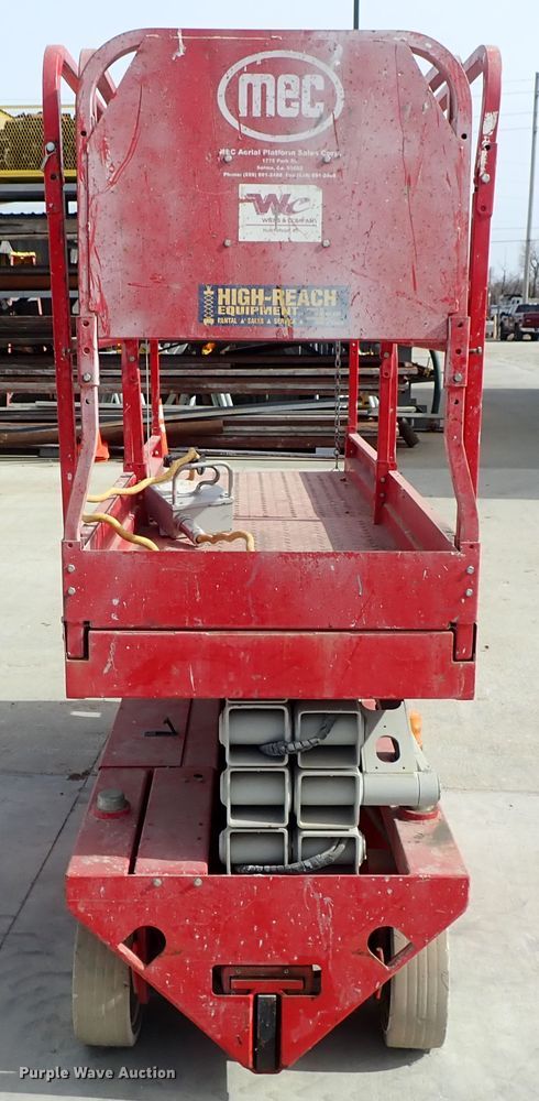 image for item GF9733 Mec 2633ES scissor lift