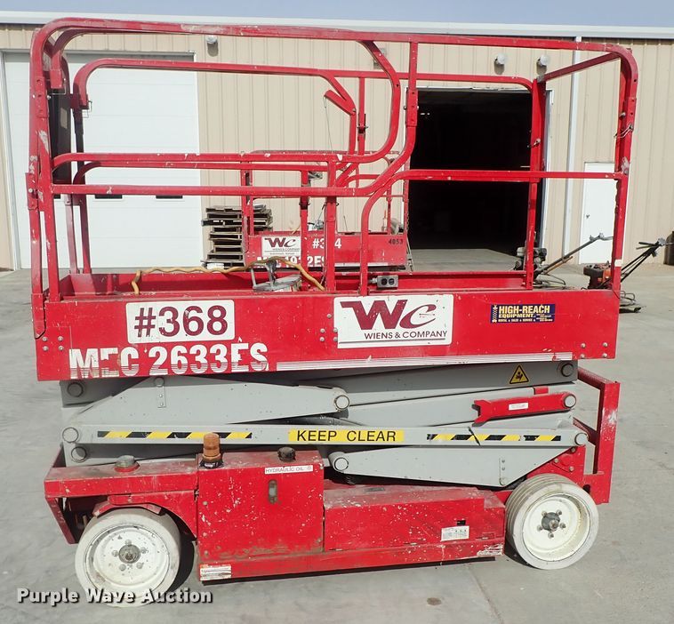 image for item GF9733 Mec 2633ES scissor lift