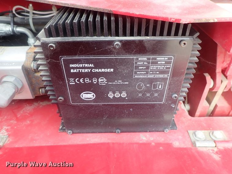 image for item GF9733 Mec 2633ES scissor lift