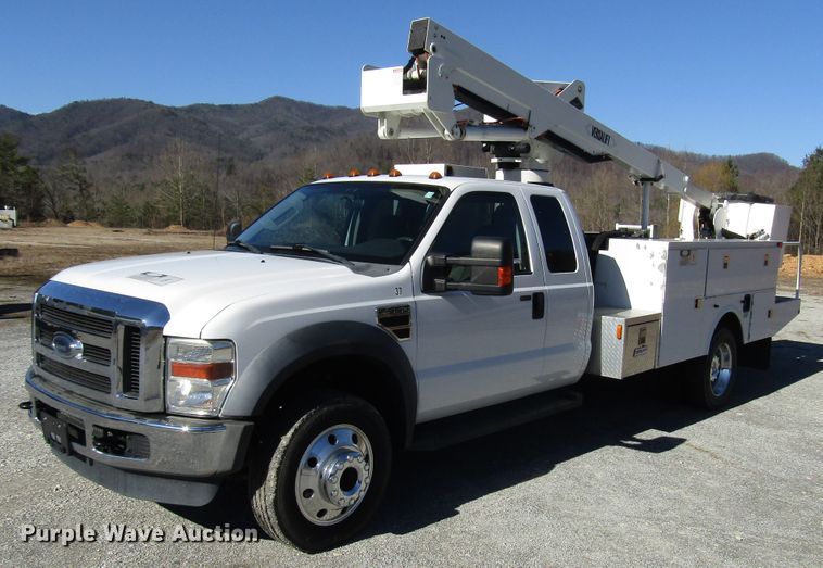 image for item GH9001 2009 Ford F550 Super Duty XLT bucket truck