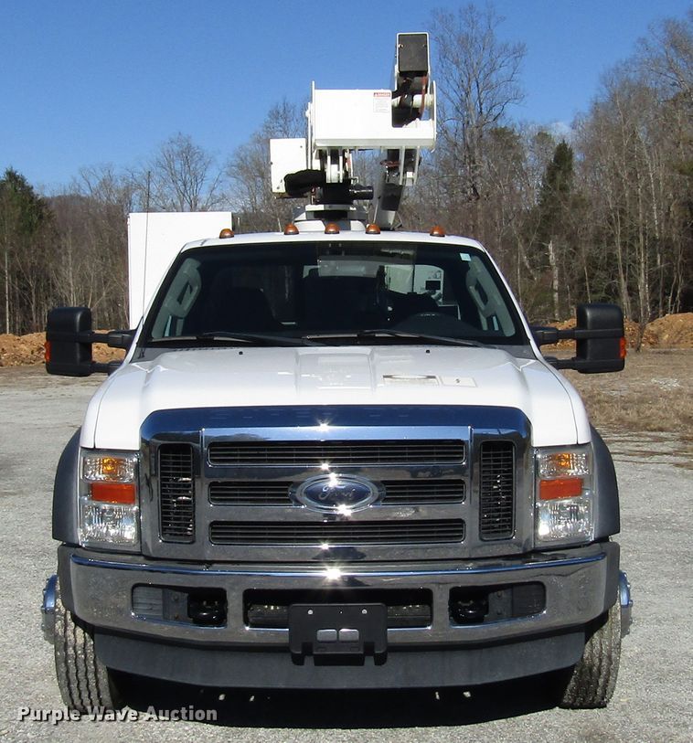 image for item GH9001 2009 Ford F550 Super Duty XLT bucket truck