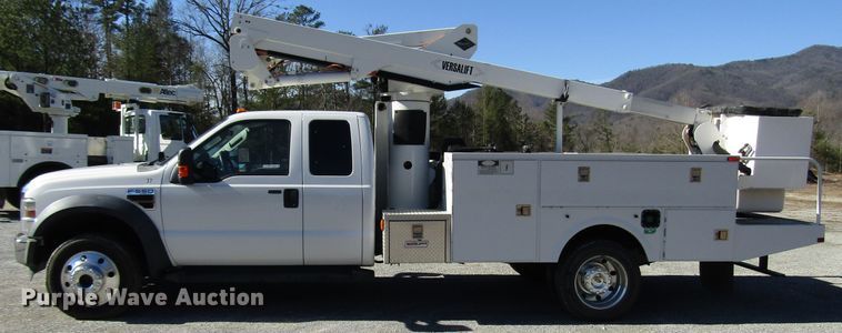 image for item GH9001 2009 Ford F550 Super Duty XLT bucket truck