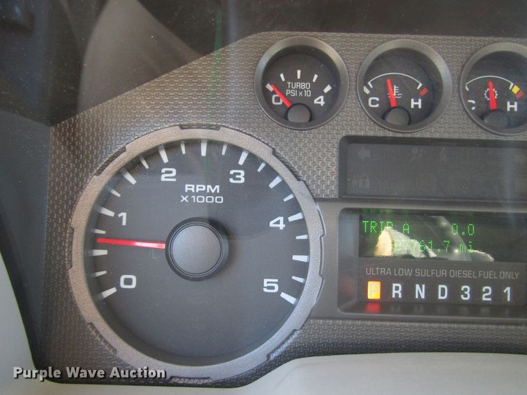 image for item GH9001 2009 Ford F550 Super Duty XLT bucket truck