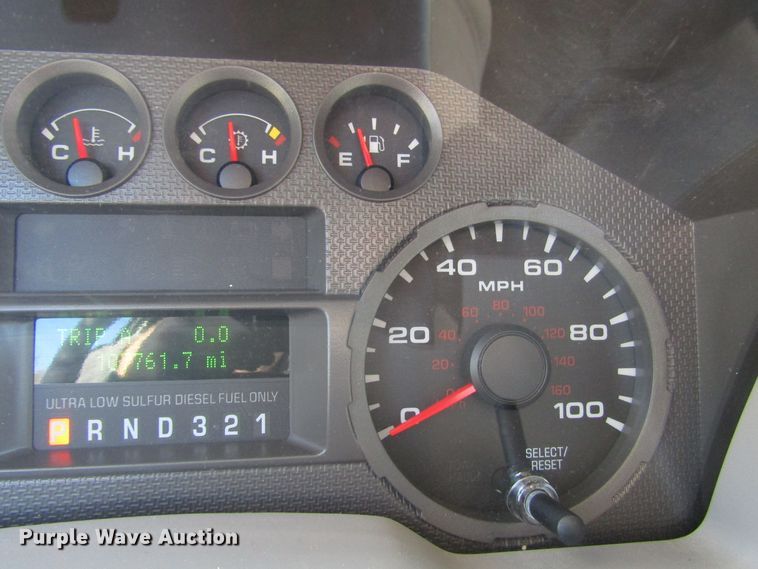 image for item GH9001 2009 Ford F550 Super Duty XLT bucket truck