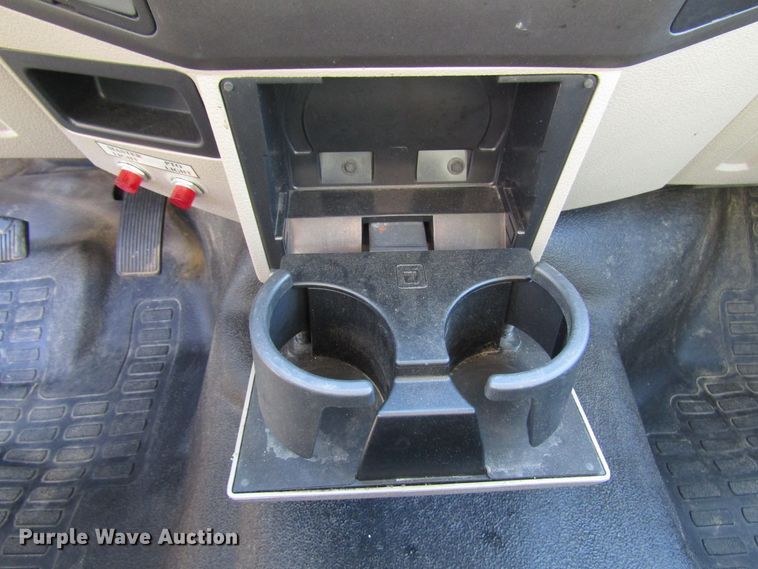 image for item GH9001 2009 Ford F550 Super Duty XLT bucket truck