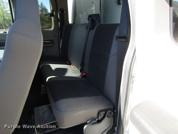 image for item GH9001 2009 Ford F550 Super Duty XLT bucket truck