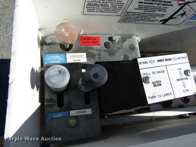 image for item GH9001 2009 Ford F550 Super Duty XLT bucket truck