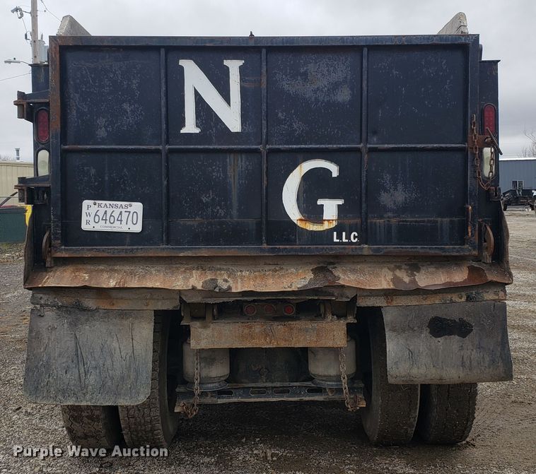 image for item GO9967 1994 International 9400 dump truck