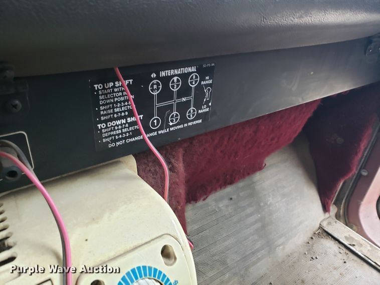 image for item GO9967 1994 International 9400 dump truck