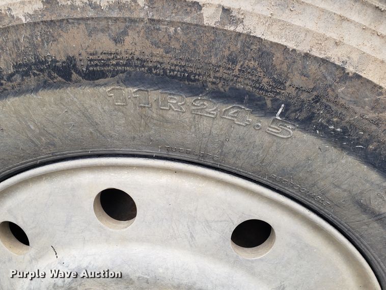 image for item GO9967 1994 International 9400 dump truck