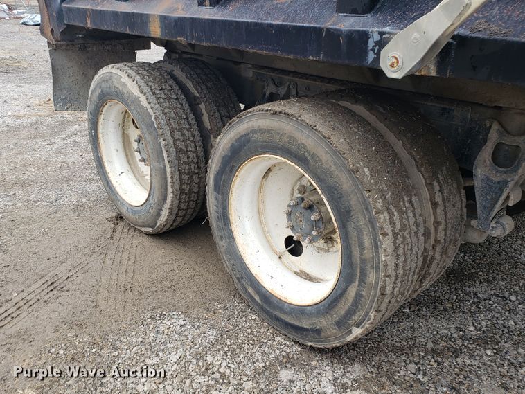 image for item GO9967 1994 International 9400 dump truck