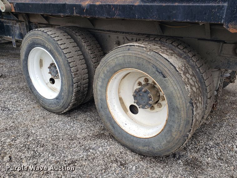 image for item GO9967 1994 International 9400 dump truck