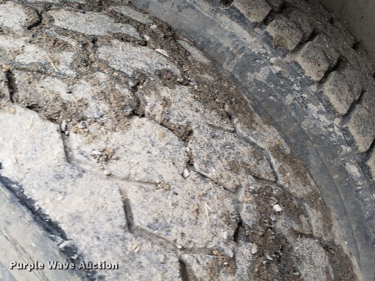 image for item GO9967 1994 International 9400 dump truck