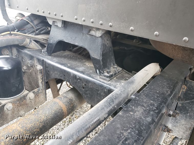 image for item GO9967 1994 International 9400 dump truck