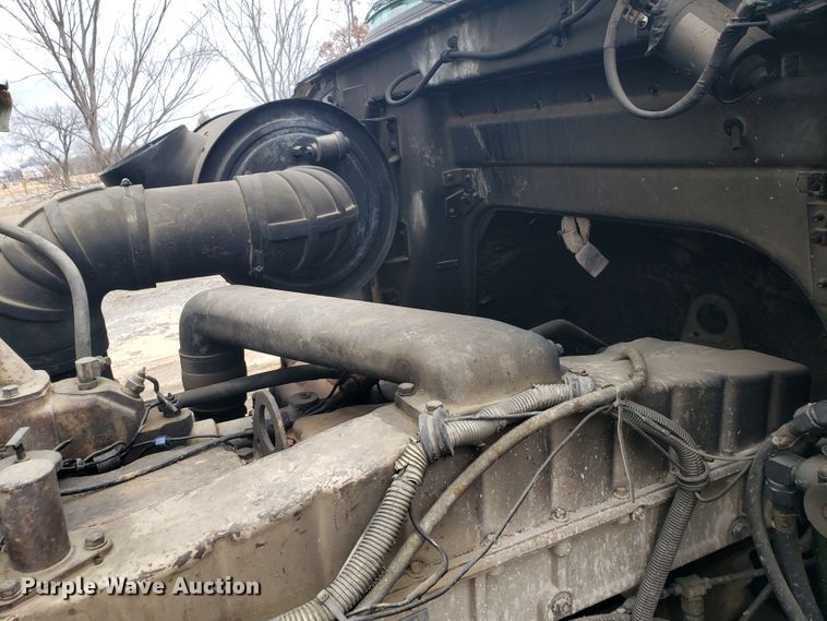 image for item GO9968 1985 Volvo White 87 dump truck