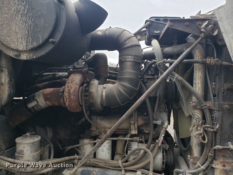 image for item GO9968 1985 Volvo White 87 dump truck