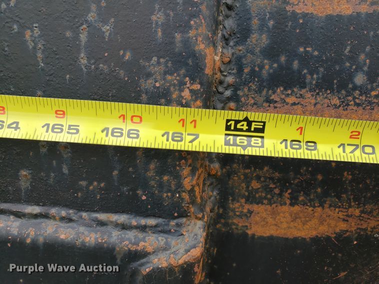 image for item GO9968 1985 Volvo White 87 dump truck