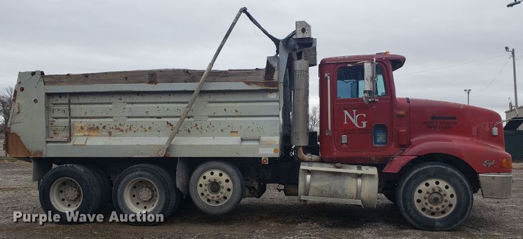 image for item GO9969 1993 International 9200 dump truck