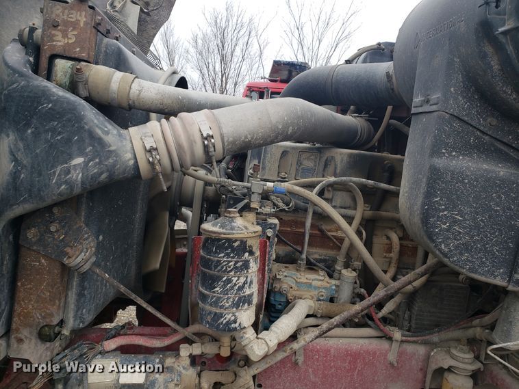 image for item GO9969 1993 International 9200 dump truck