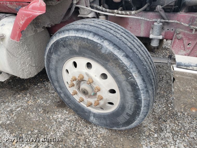 image for item GO9969 1993 International 9200 dump truck