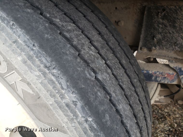 image for item GO9969 1993 International 9200 dump truck