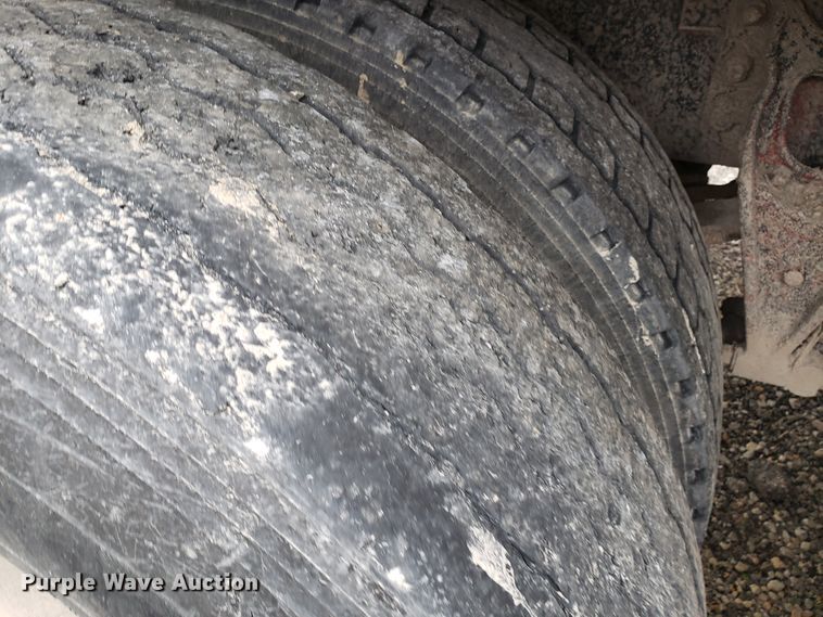 image for item GO9969 1993 International 9200 dump truck