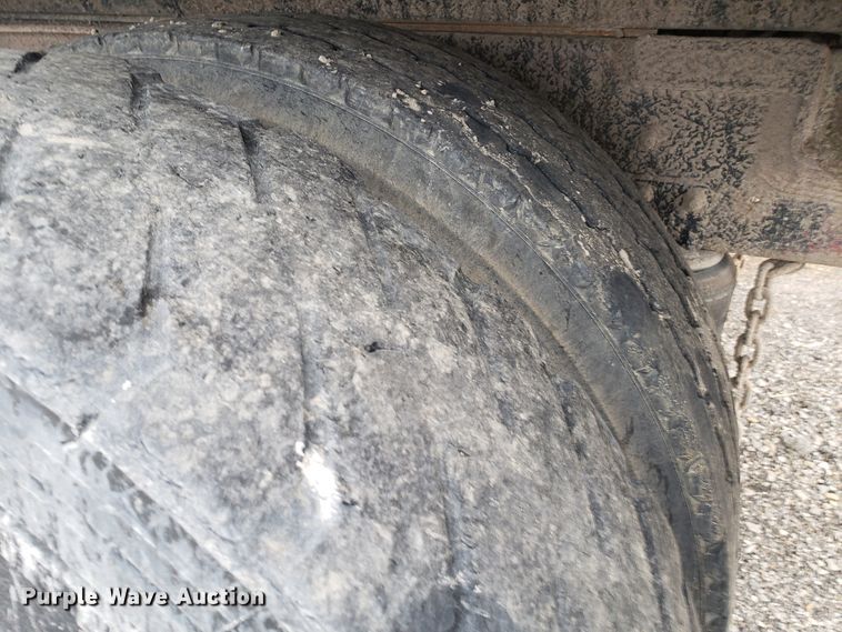 image for item GO9969 1993 International 9200 dump truck