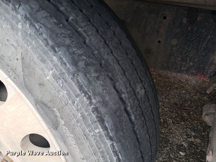 image for item GO9969 1993 International 9200 dump truck