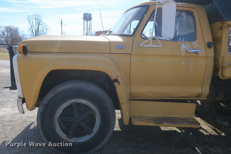 image for item DB10016 1976 Ford F750 dump truck