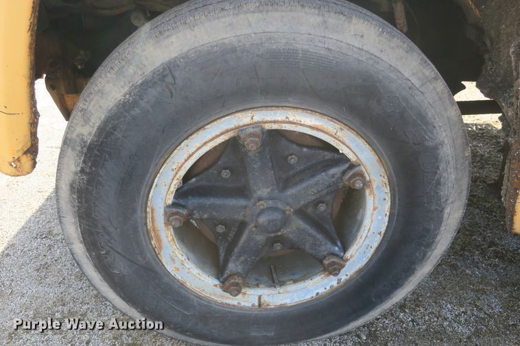 image for item DB10016 1976 Ford F750 dump truck