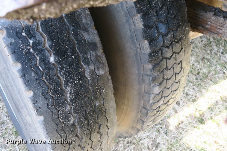 image for item DB10016 1976 Ford F750 dump truck