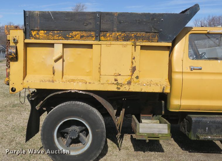 image for item DB10016 1976 Ford F750 dump truck