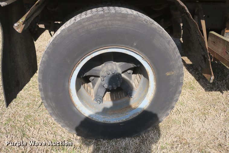 image for item DB10016 1976 Ford F750 dump truck