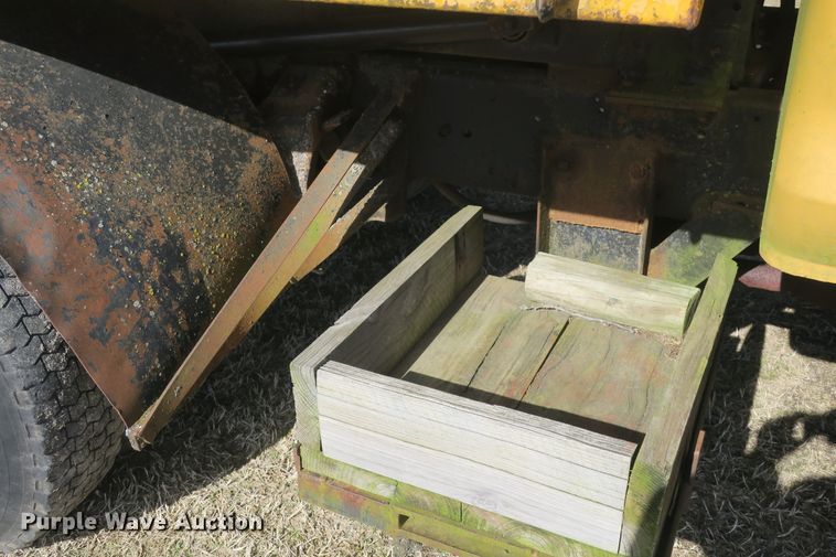 image for item DB10016 1976 Ford F750 dump truck