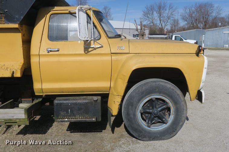 image for item DB10016 1976 Ford F750 dump truck