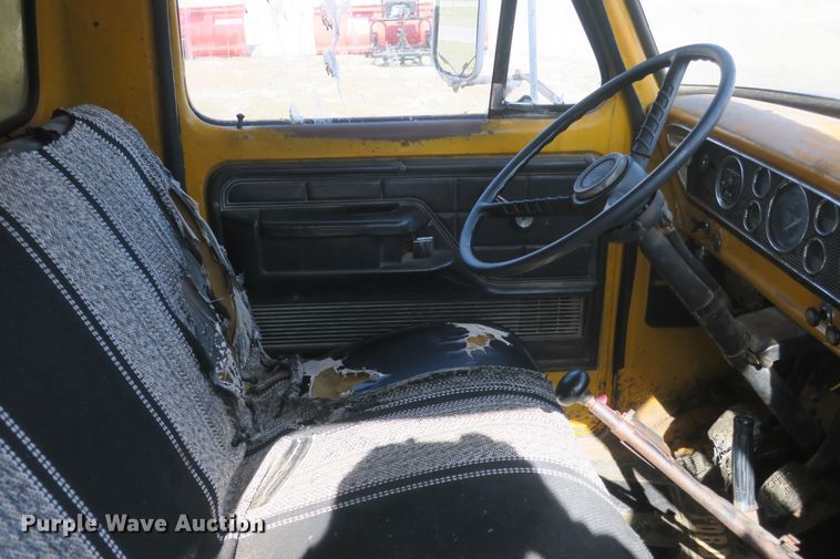 image for item DB10016 1976 Ford F750 dump truck