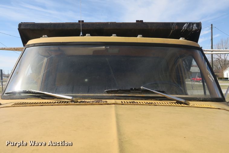 image for item DB10016 1976 Ford F750 dump truck