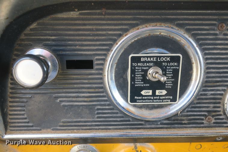 image for item DB10016 1976 Ford F750 dump truck