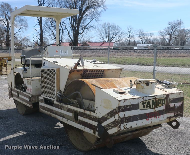 image for item DB10017 Tampo RS-144A double drum vibratory roller