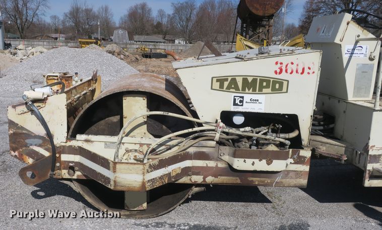 image for item DB10017 Tampo RS-144A double drum vibratory roller