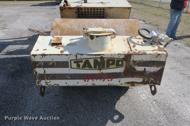 image for item DB10017 Tampo RS-144A double drum vibratory roller