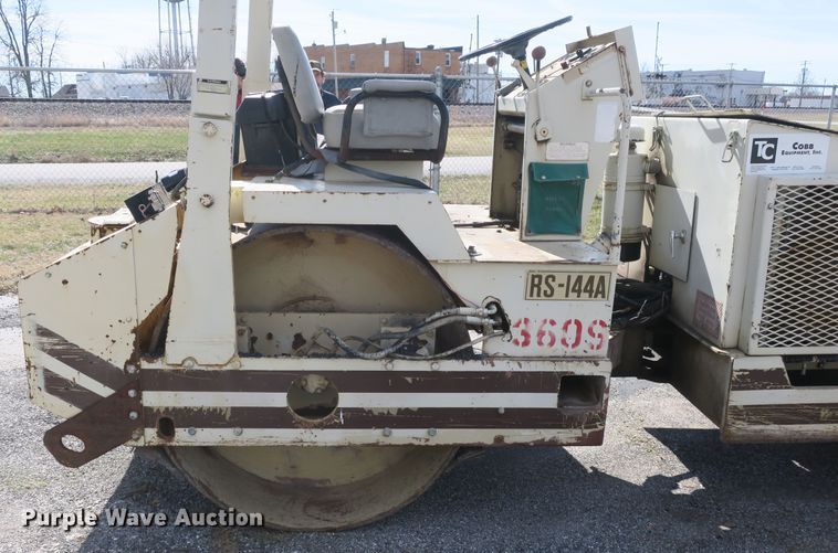 image for item DB10017 Tampo RS-144A double drum vibratory roller