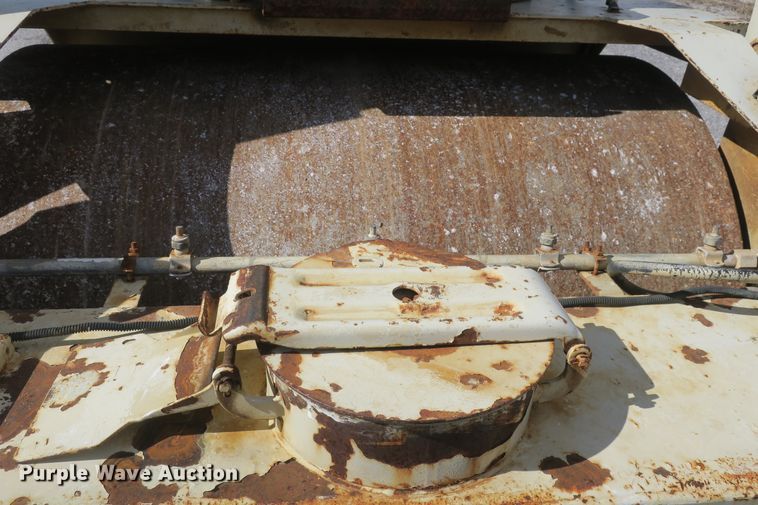 image for item DB10017 Tampo RS-144A double drum vibratory roller