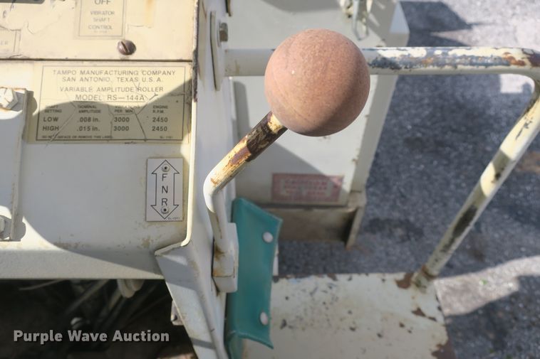 image for item DB10017 Tampo RS-144A double drum vibratory roller