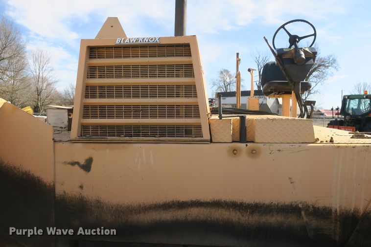 image for item DB10018 1982 Blaw Knox PF-115 paver