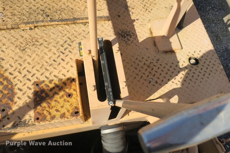 image for item DB10018 1982 Blaw Knox PF-115 paver