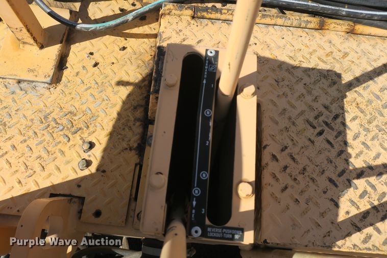 image for item DB10018 1982 Blaw Knox PF-115 paver