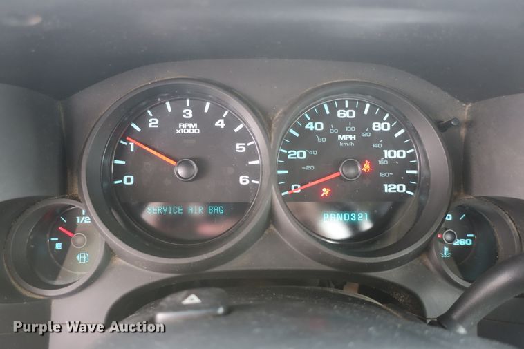 image for item DB10024 2013 Chevrolet Silverado 1500 pickup truck