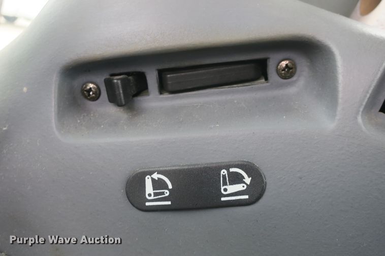 image for item DB10030 New Holland TN60DA tractor