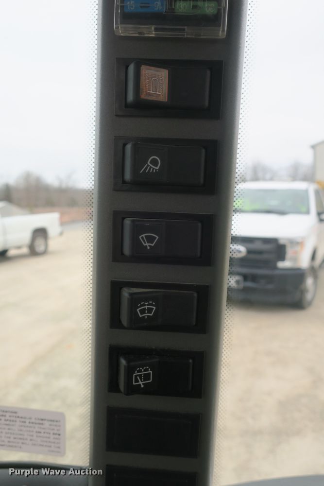 image for item DB10030 New Holland TN60DA tractor